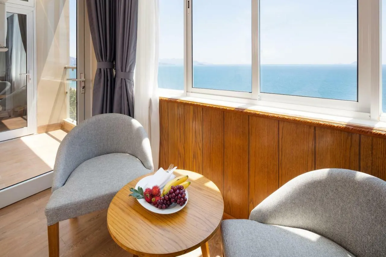 Glory Nha Trang Hotel 3*,